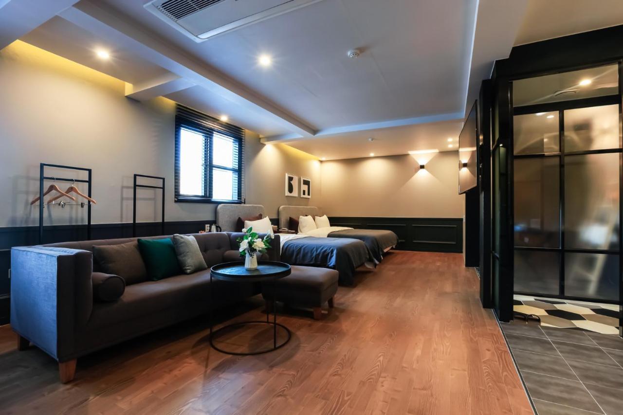 Brown-Dot Hotel Yangjeong Busan Exteriör bild