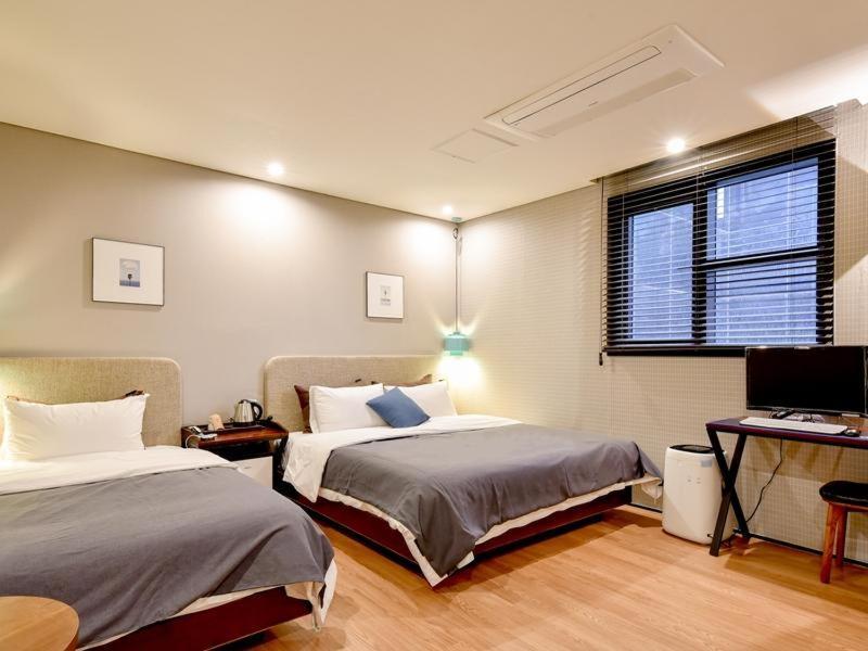 Brown-Dot Hotel Yangjeong Busan Exteriör bild