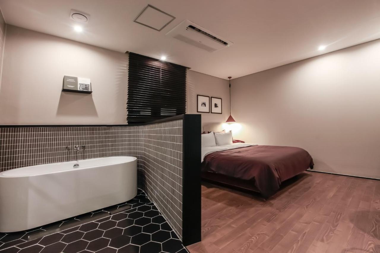 Brown-Dot Hotel Yangjeong Busan Exteriör bild